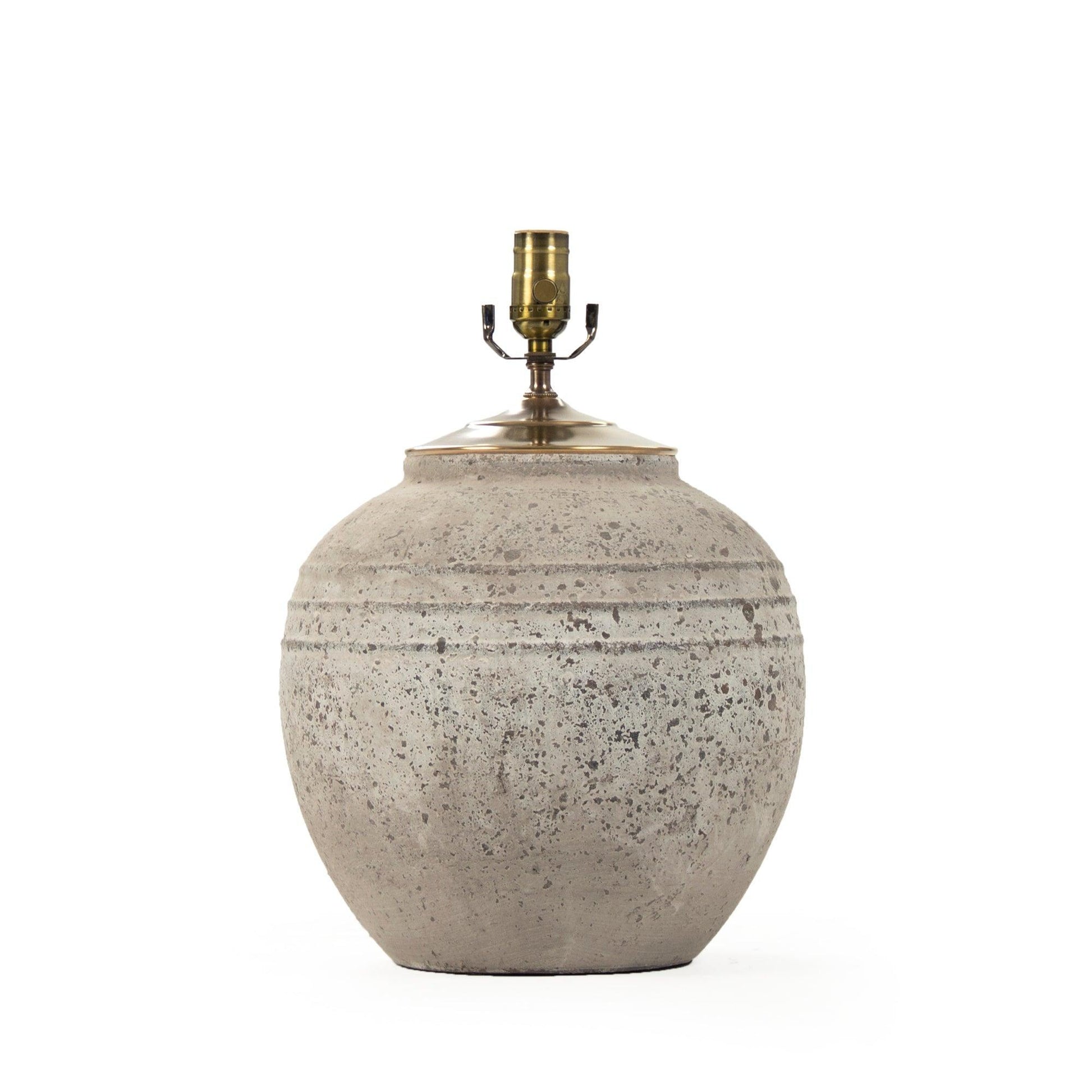 Romello Lamp (L) L8489 L FredCo