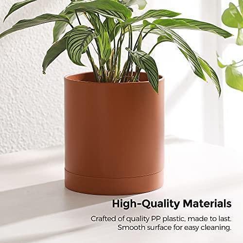 Set of 3 Plastic Planters Brick Red 4", 5", 6" FredCo