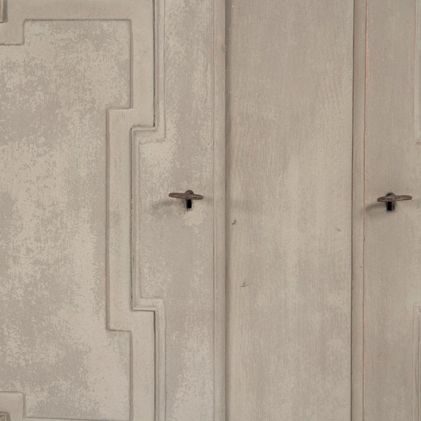 St Lovis Chest LI-SH10-26-46 FredCo