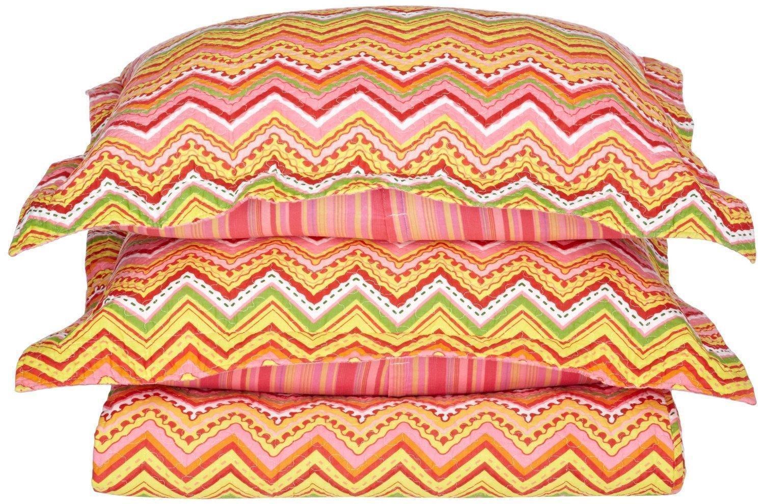 ZIGZAG Quilt Set, 100% Soft Cotton, Hippie Design, 3-Piece Set FredCo